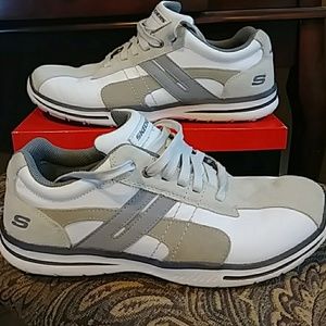 Sold! Skechers Relaxed Fit Air-Cooled Memory Foam